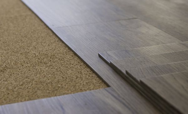 Korkunderlag til vinylpaneler