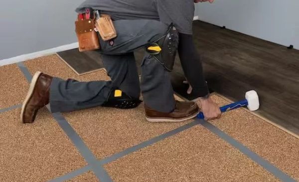 Hvordan lægger man selv underlag til gulvpaneler?